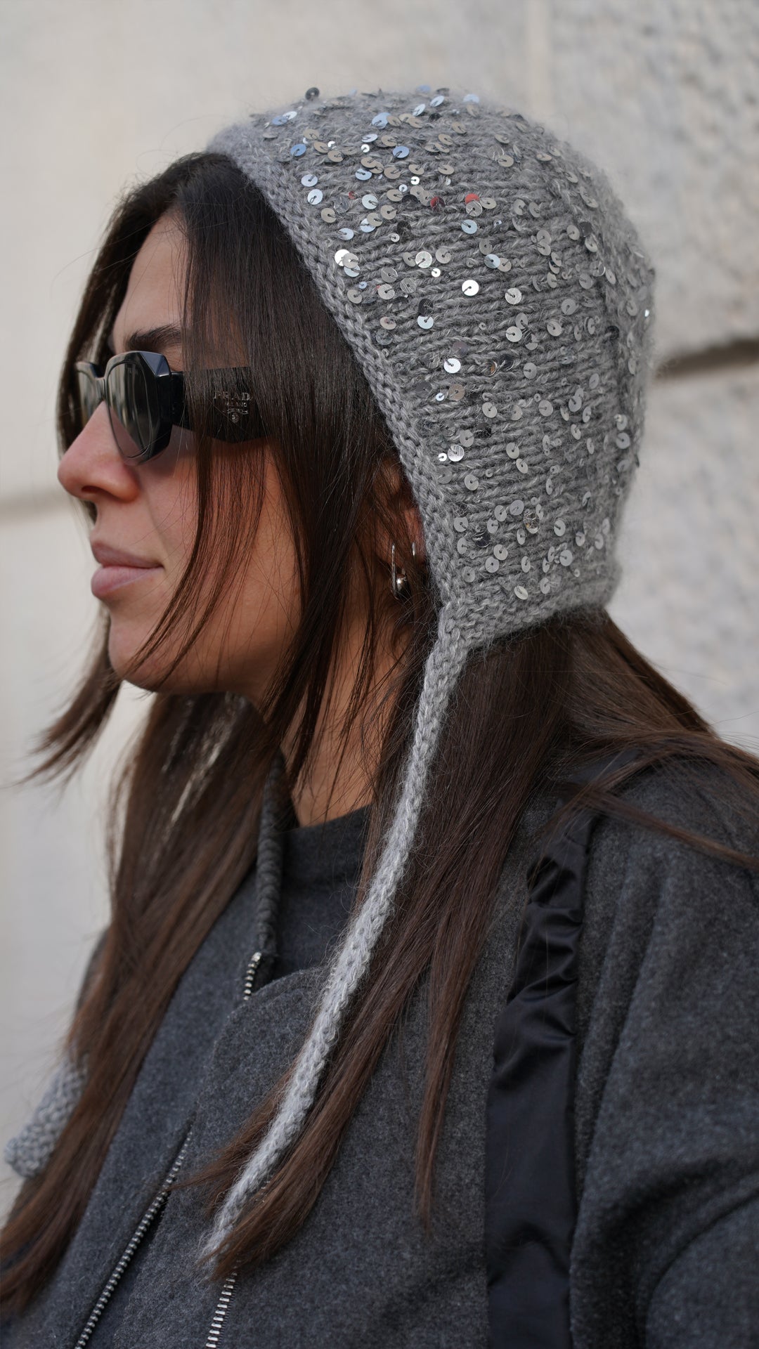 Cappellino con paillettes